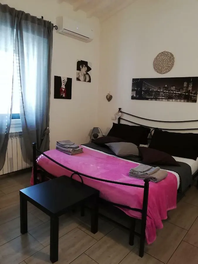 Bed & Breakfast B & B Eliana E Ristorante Florence Italy
